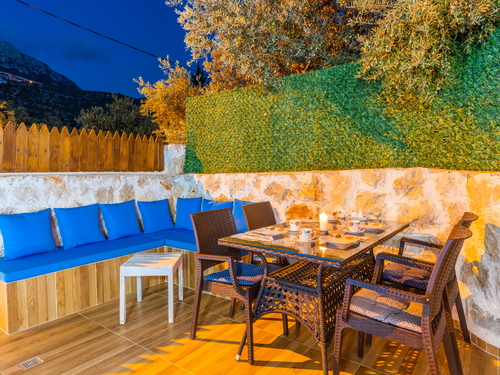  gece  -  Kasım
  | Kalkan Ulugöl'de Isıtmalı Kapalı Havuzlu Romantik Villa Tatili